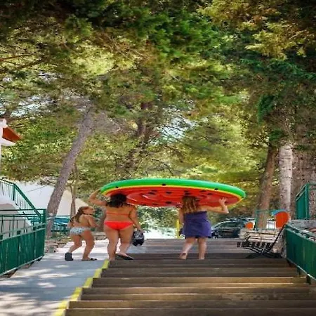 아파트 Lumbarda Resort Apartments