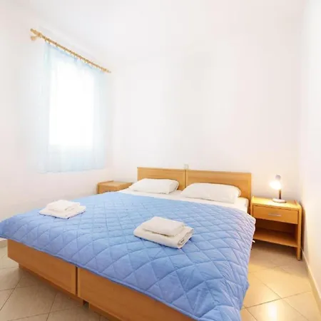 Lumbarda Resort Apartments Апартаменты Лумбарда