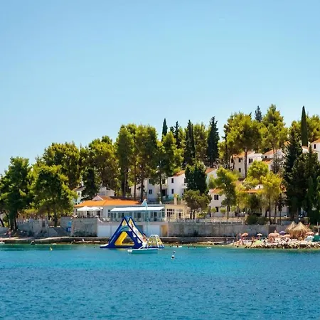 Lumbarda Resort Apartments